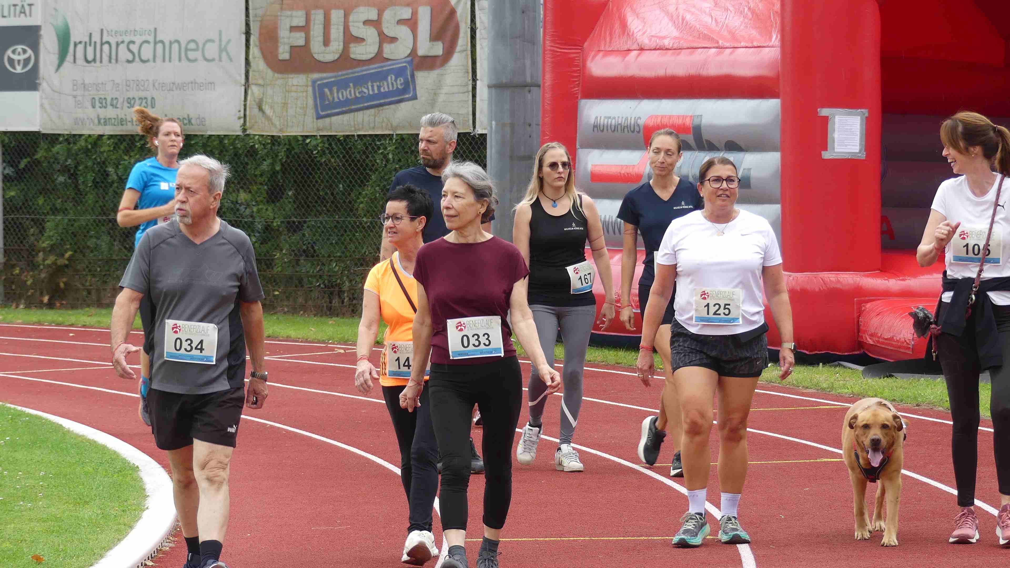 Bild vom 15. Benefizlauf im Jahr 2025. Dies ist das 157. Bild.